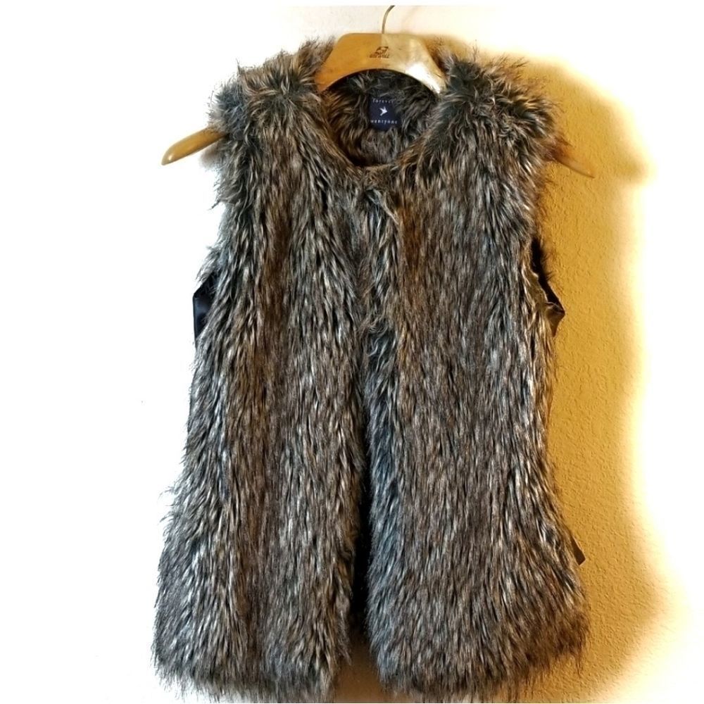 Stunning Forever 21 Vest